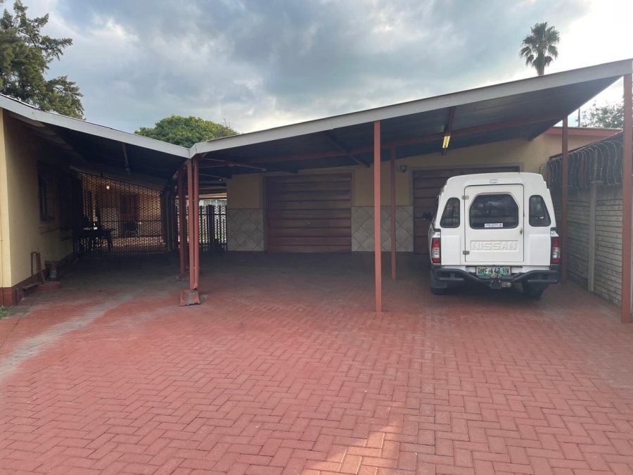 3 Bedroom Property for Sale in Oos Einde North West